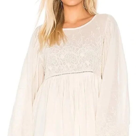 Spell (and The Gypsy) Boho Festival Scorpio Blouse - Picture 3 of 11